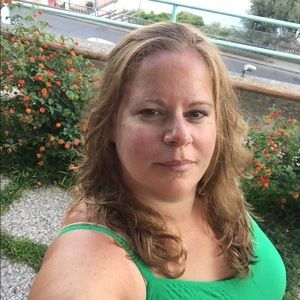 Meet your Posher, Kendra